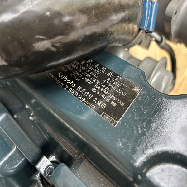 Совершенно новый дизельный двигатель марки Kubota модели V2607-T в сборе