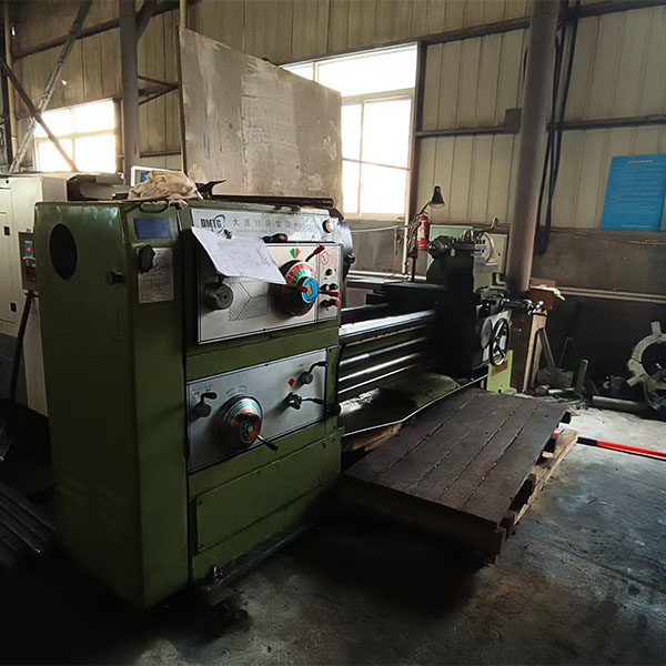 Изготовление соединительных кронштейнов из металлоизделий на заказ