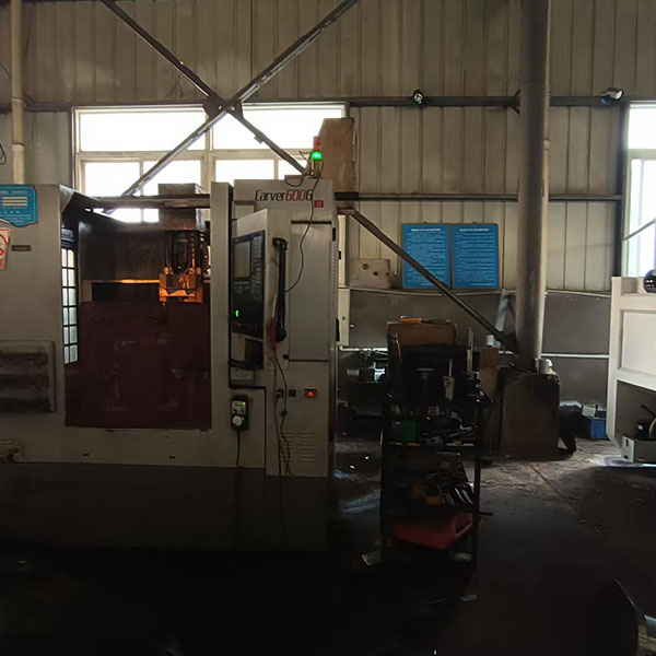 Пластиковые комплектующие для автомобильных деталей