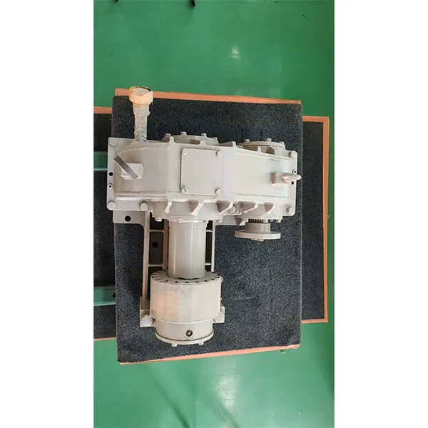 Редуктор поддерживающего типа для тяжёлой лебёдки