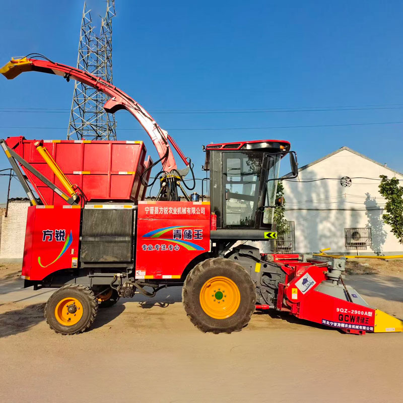 Кормоуборочный комбайн модели 9QZ-2900A