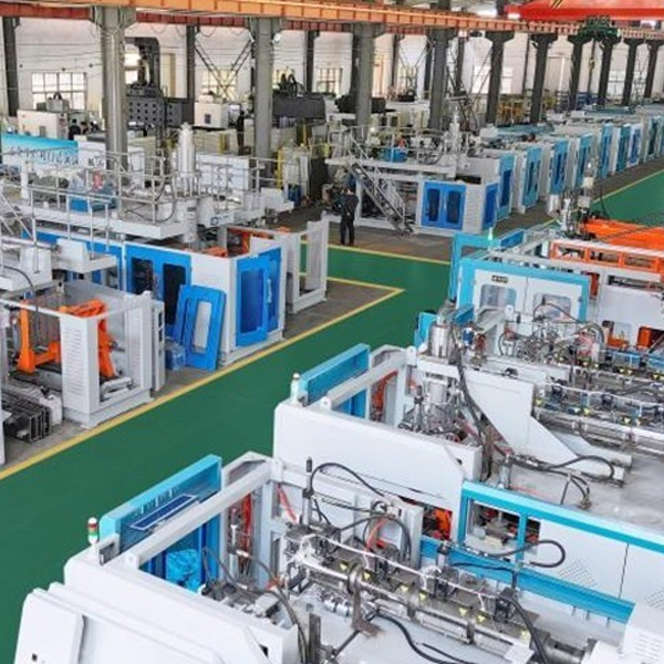 Ningbo Shuangde Tianli: расширение возможностей эффективного  производства благодаря ключевым компетенциям в области выдувных машин