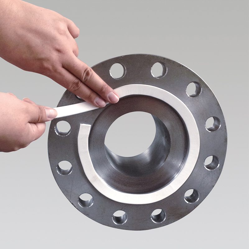 Лента из однонаправленного экспандированного политетрафторэтилена