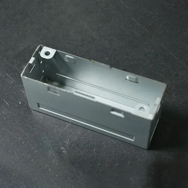 Характеристики и меры предосторожности при формовании электронных штампованных деталей