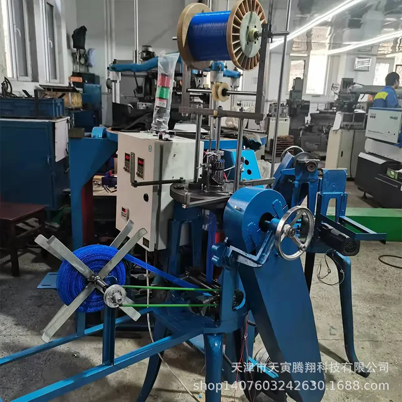 Трикотажная машина для автомобильных глушителей