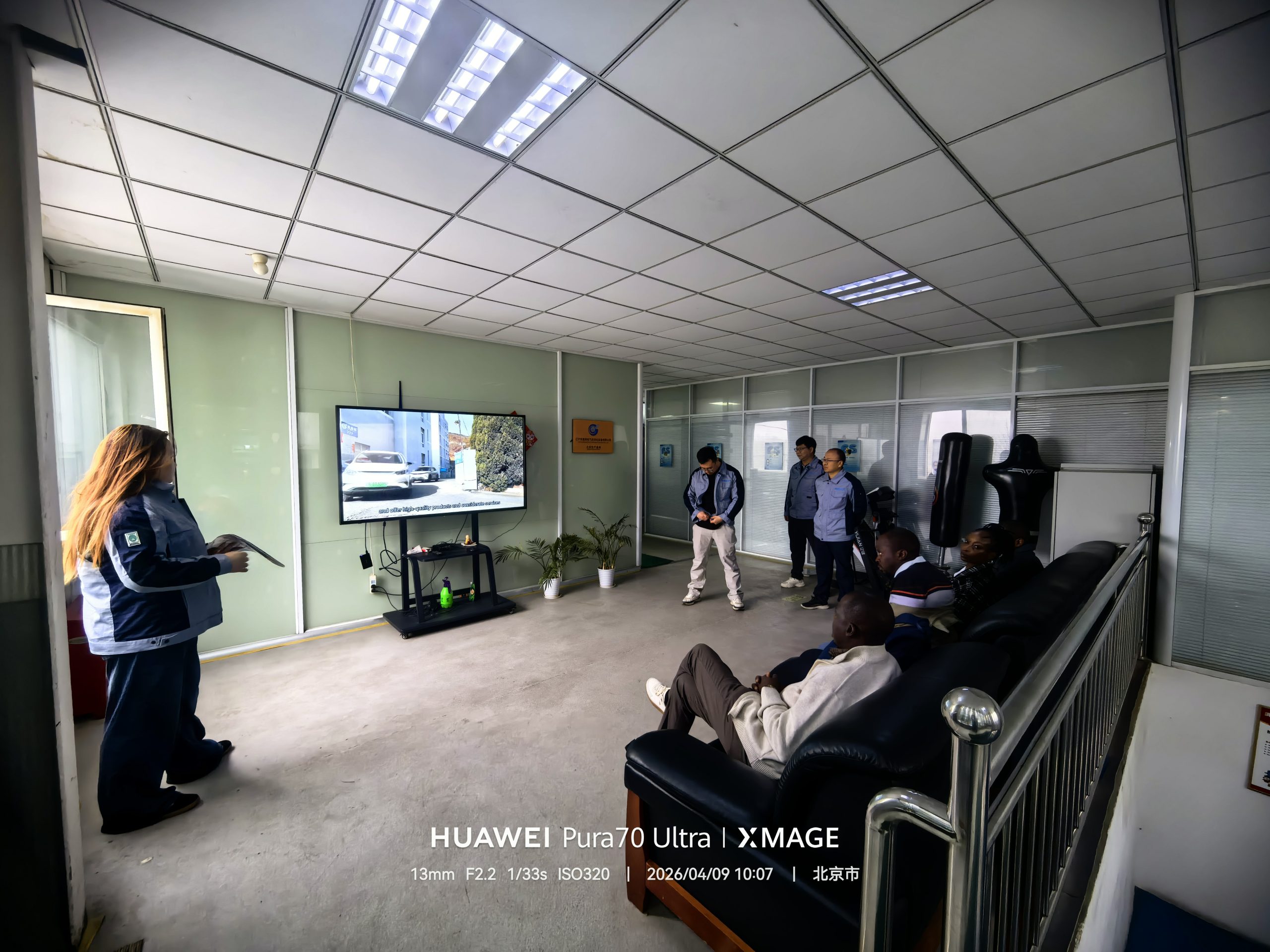 95d20afc-c85d-4cb7-8fd8-49702fe0a9d6(1)