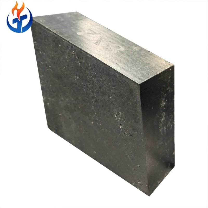 Алюмокарбидокремниевые углеродсодержащие кирпичи