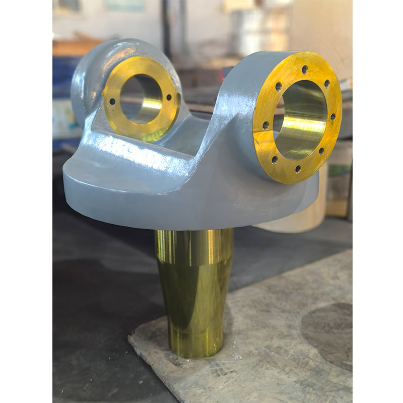 MT3700 Поворотный кулак 82832F