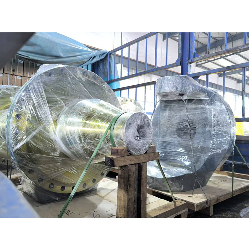 MT4400 Поворотный кулак UR83632J, UR83632C