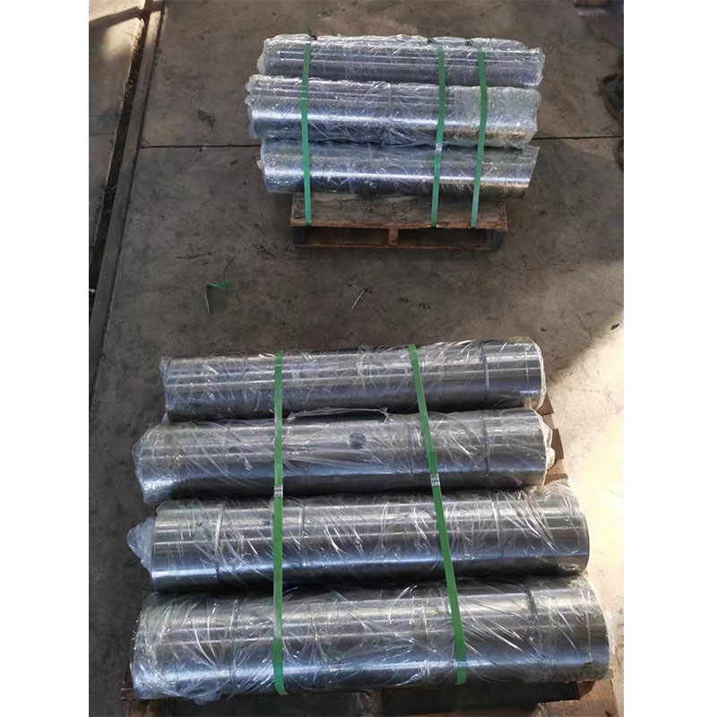 NTE240 MT4400 Палец поворотного кулака переднего моста UR82835B