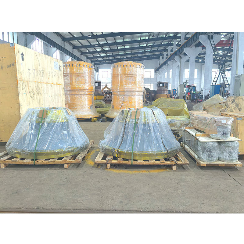 NTE240 MT4400 Ступица переднего колеса 20033080, 82819G