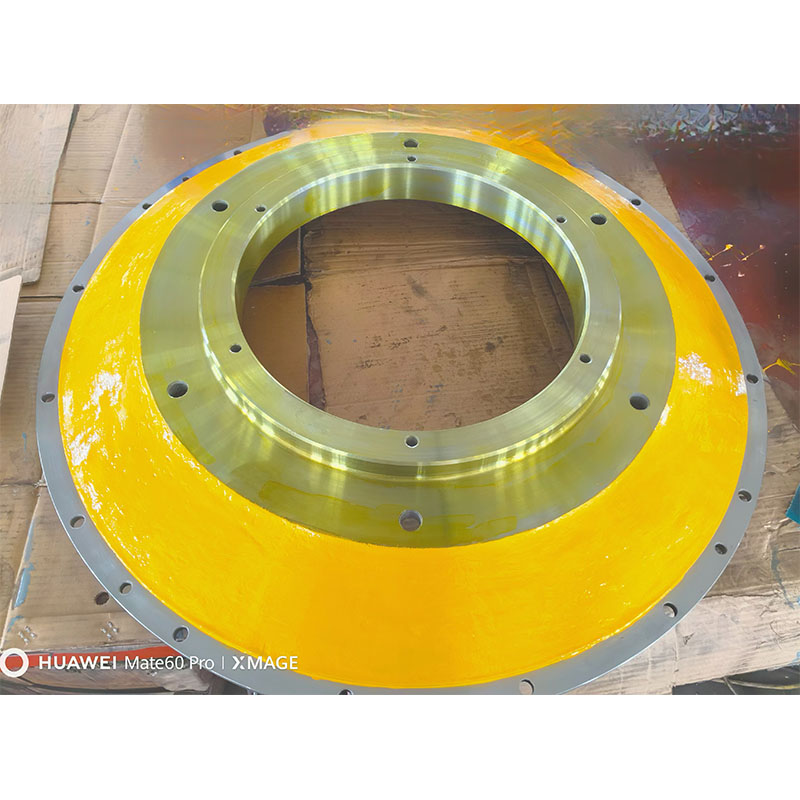 БелАЗ 75131, 75132 Крышка редуктора первой ступени 75132-2405340-10