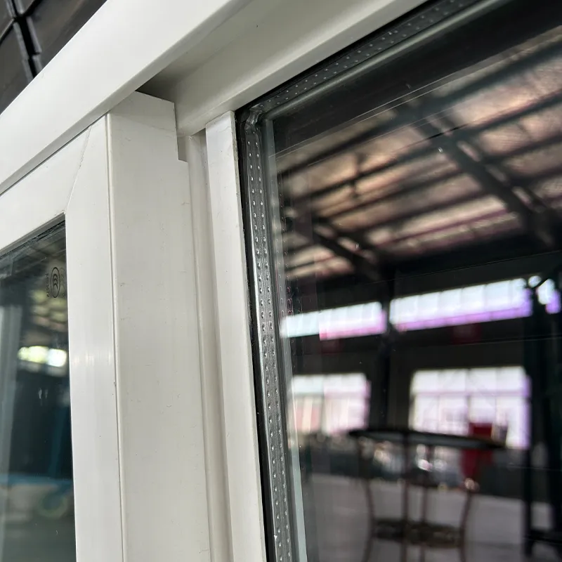 Двухручной раздвижное окно серии 105