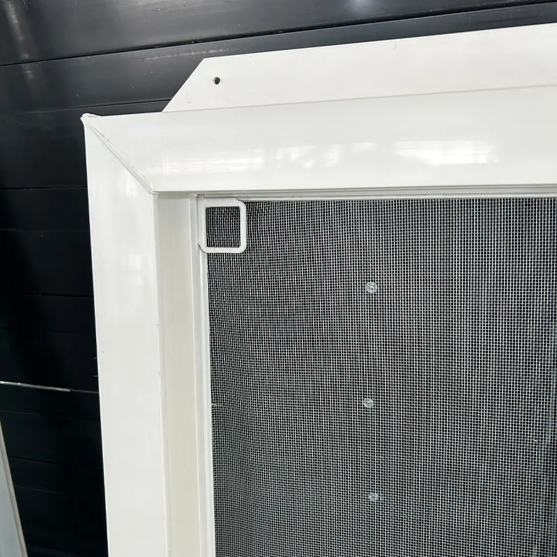 Двухручной раздвижное окно серии 105