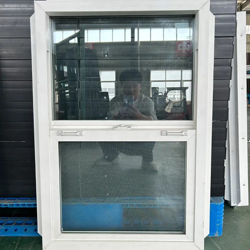 Одноручной раздвижное окно серии 82