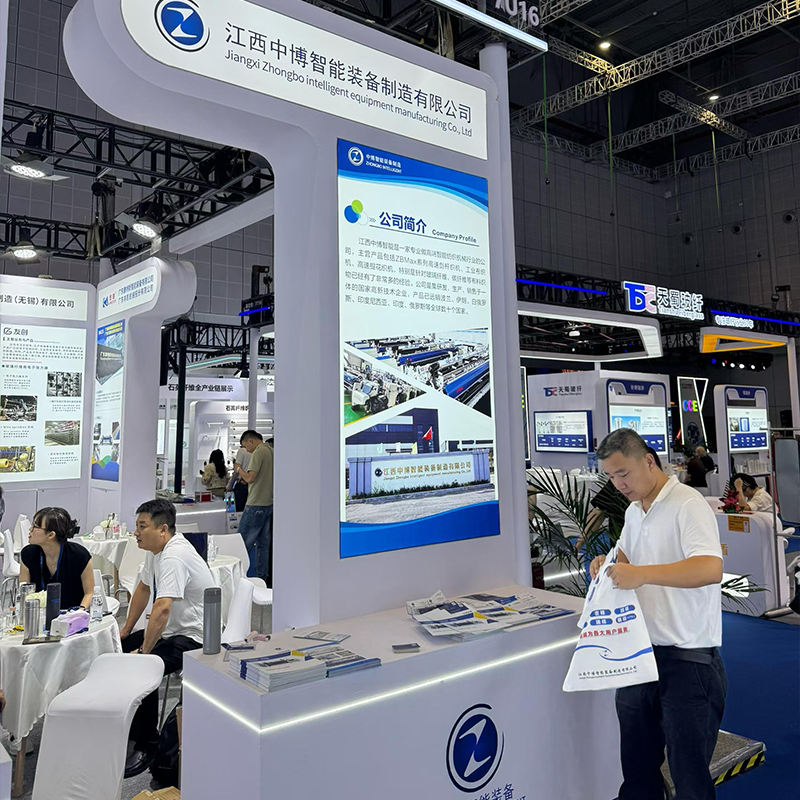 Zhongbo Intelligent представляет высокоскоростные рапирные станки ZBMAX на China Composites Expo 2026 (2)
