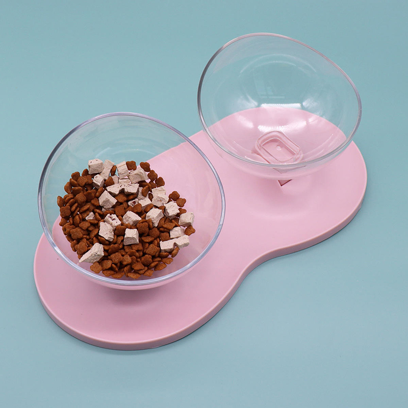 Выпущена двойная пластиковая миска с регулируемым углом наклона для домашних животных, открывающая новую эру экологичного кормления.