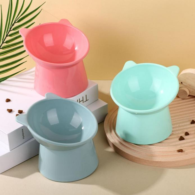 Учитывая растущий спрос на эмоционально привлекательные товары для ухода за домашними животными, наша компания успешно завершила разработку новой формы для миски для кошек в форме кошки.