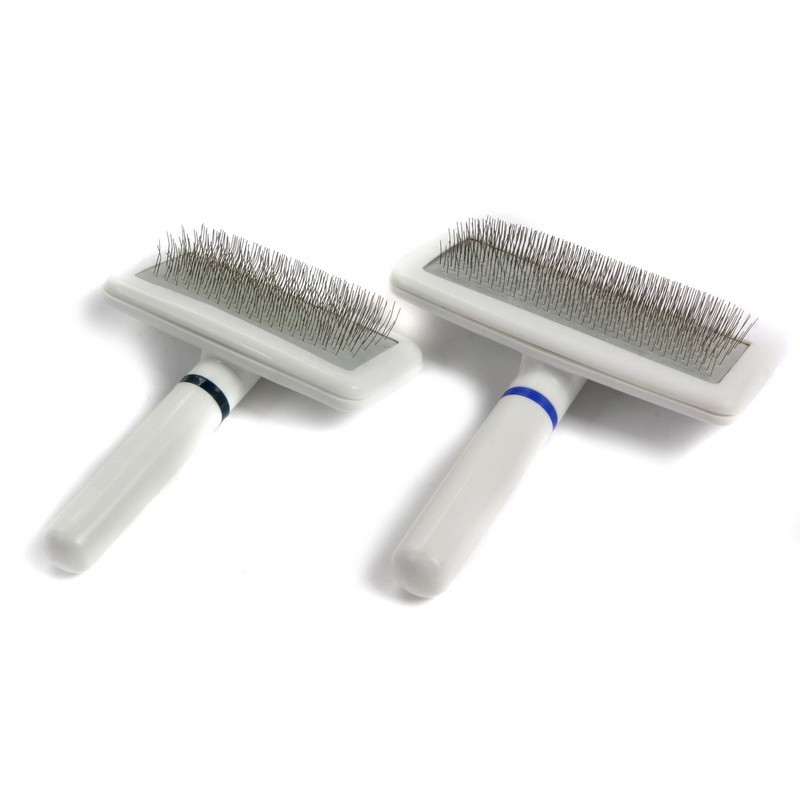 Грабельки для животных «Хуатин» HTR009SL: с белой пластиковой ручкой и стальными иглами