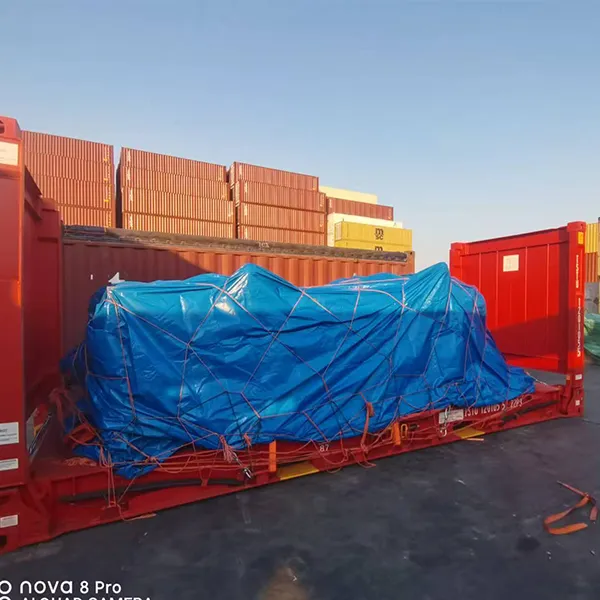 Качество признано! Партия наших четырехколонных гидравлических прессов успешно упакована и отправлена ​​за границу.