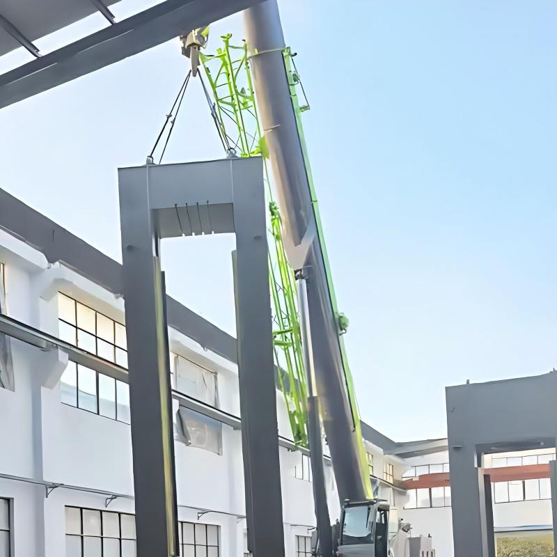 Кастомизированный пресс нашей компании с увеличенным рабочим ходом успешно перешел в стадию монтажа: эксклюзивное сервисное сопровождение на всех этапах гарантирует клиенту эффективный запуск производства