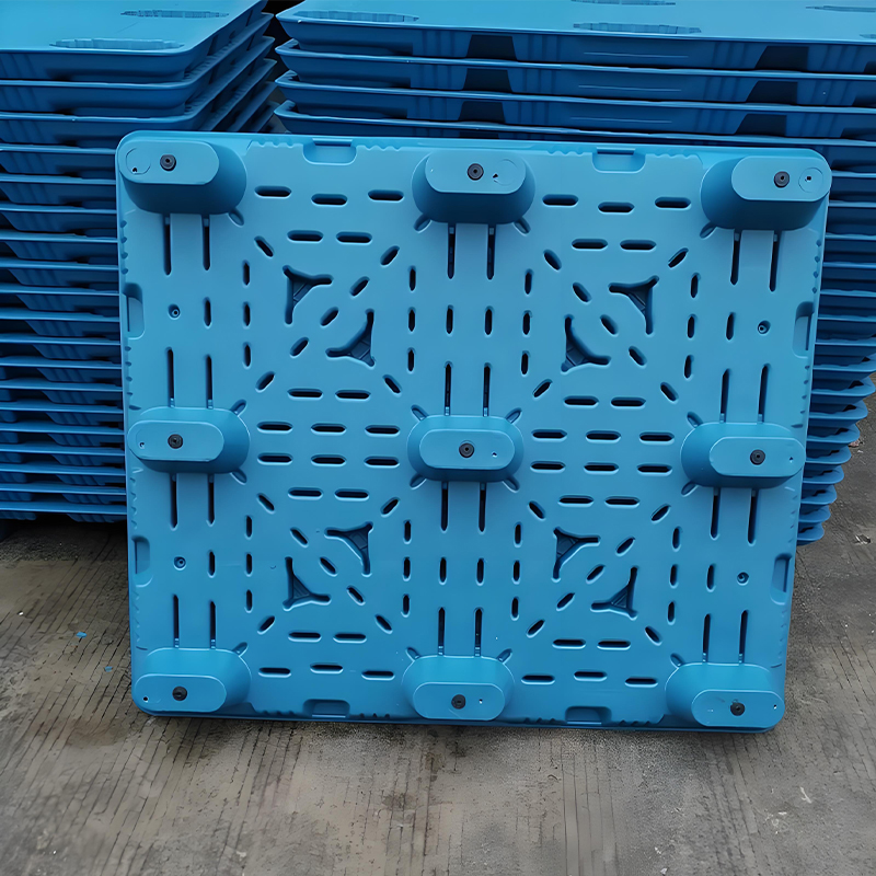 Девятиугольный поддон методом выдувного формования