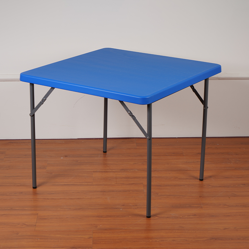 Складной прямоугольный стол для открытых пространств методом выдувного формования