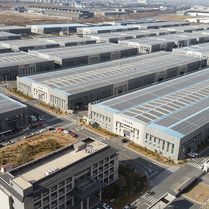 Председатель правления Шанхайской машиностроительной компании «Баофэн» Пэн Иньшэн принял участие в церемонии начала строительства производственной базы в Яньчэне и дал интервью телеканалу Сяншуй.