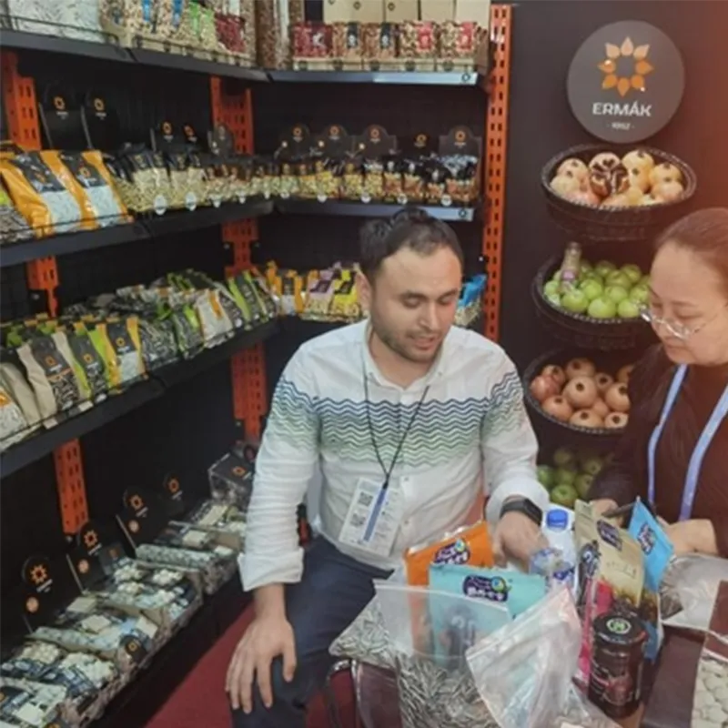Компания «Цзинсинь» приняла участие в Международной продовольственной выставке в Москве, а бренд «Попугайская династия» получил предварительные заказы на сумму в 10 миллионов рублей