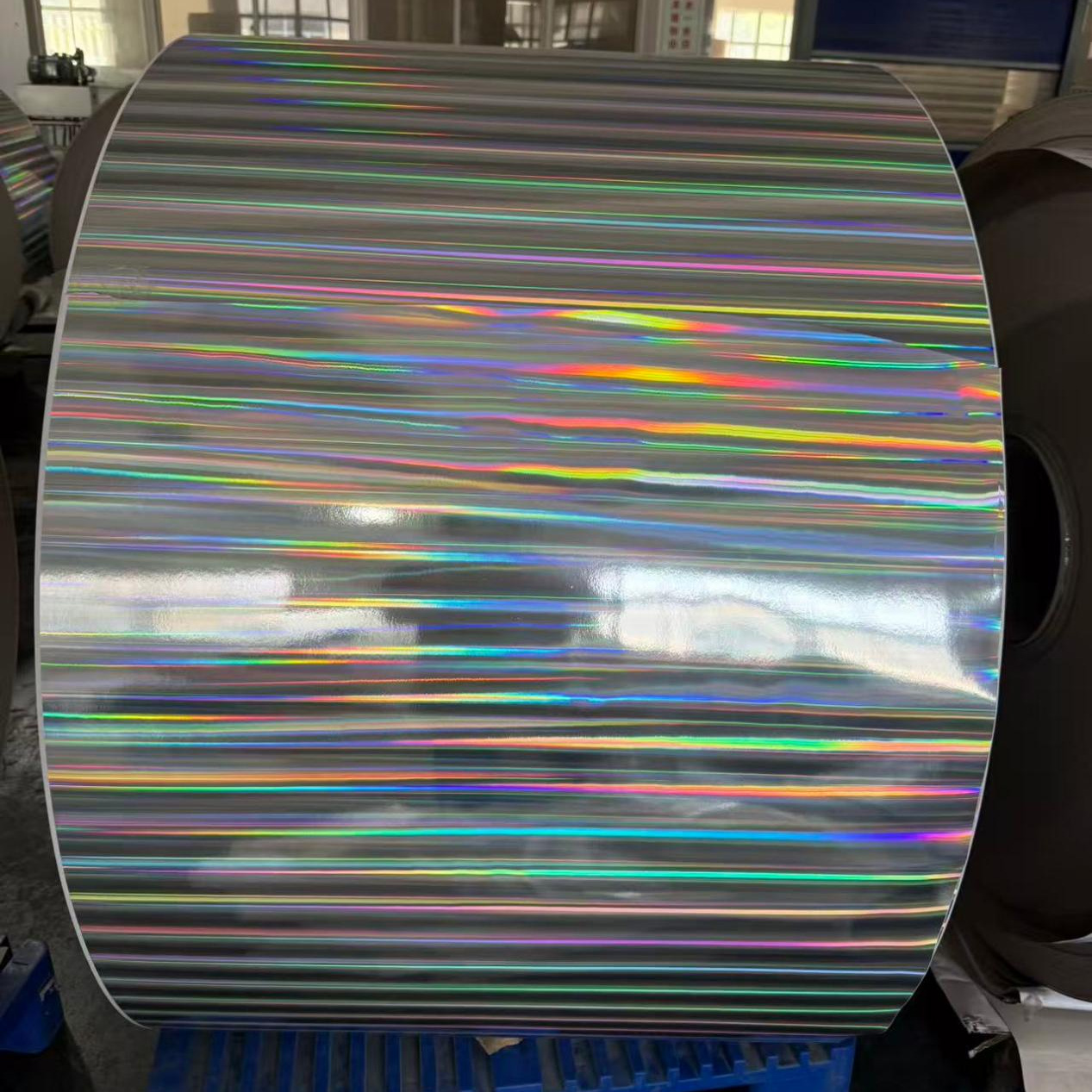 Компания Hebei Wantuo Printing выпускает новое поколение высококачественного картона с лазерной/металлизацией, предоставляя мировой индустрии упаковки и печати возможность модернизации.