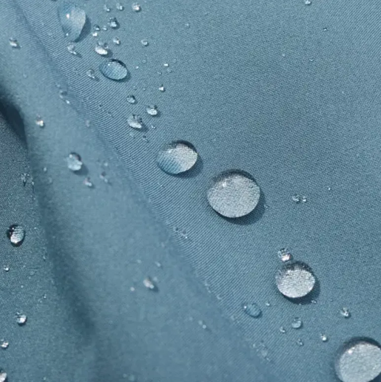 Как ветровка непромокаемая обеспечивает водонепроницаемость и воздухопроницаемость