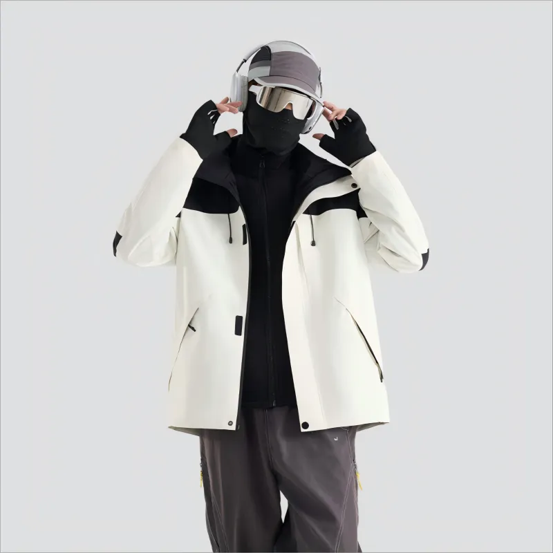 Модель осень-зима представляет собой съемную флисовую классическую ветровку