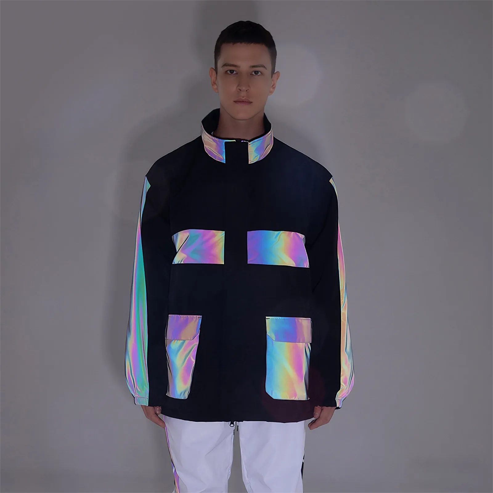 Лыжная куртка со светоотражающими полосами