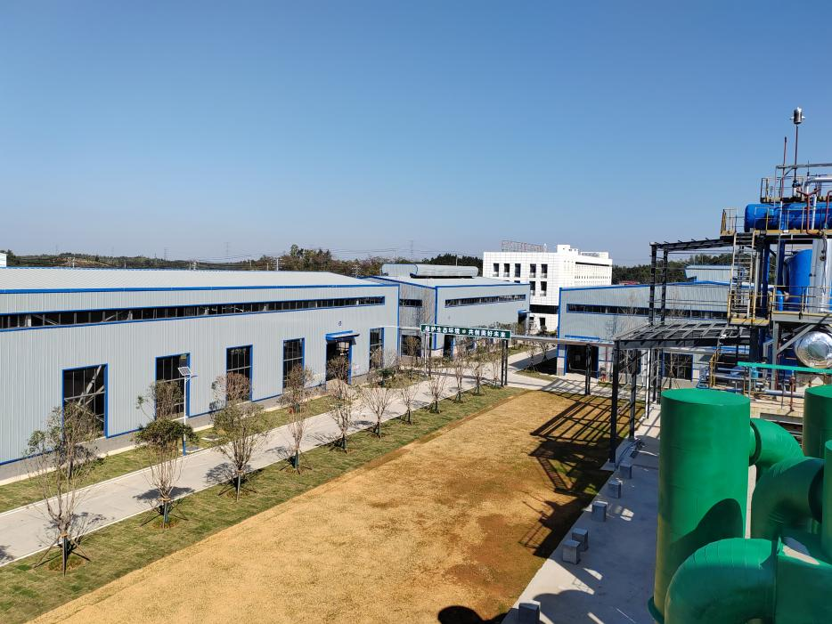 896b929ce3d5555829e19a4e0fbc5e95