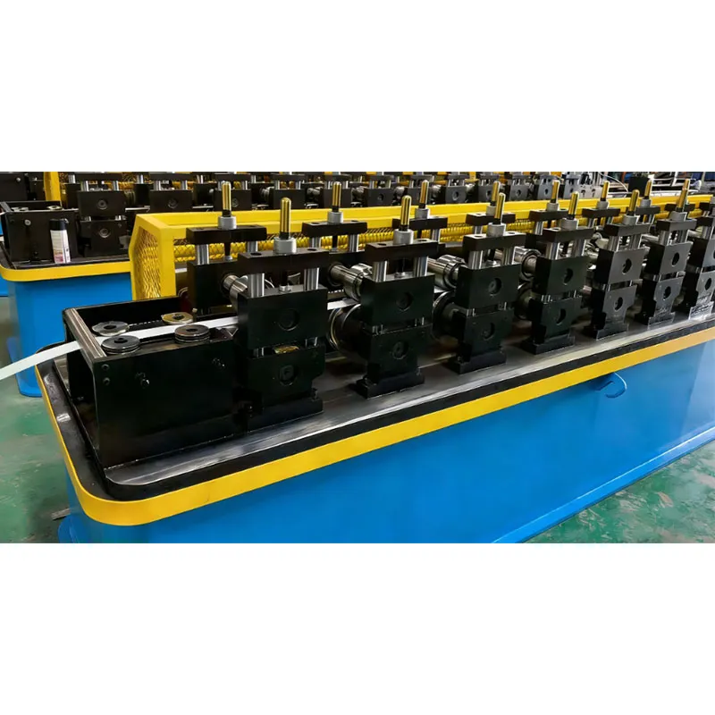 Оборудование для профилирования кромочных профилей