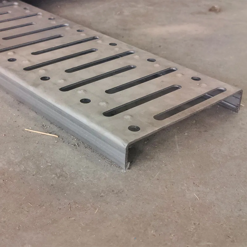 Оборудование для профилирования стальных трапов/настилов