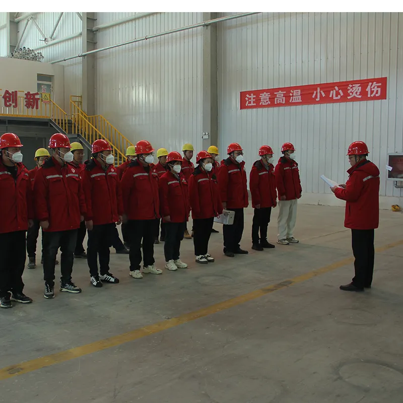 Компания Inner Mongolia Yisheng New Materials Co., Ltd. проводит учения по пожарной безопасности для укрепления системы защиты своего производства.