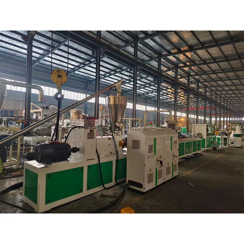 Экструзионная линия для профилей угловых защитных накладок из ПВХ