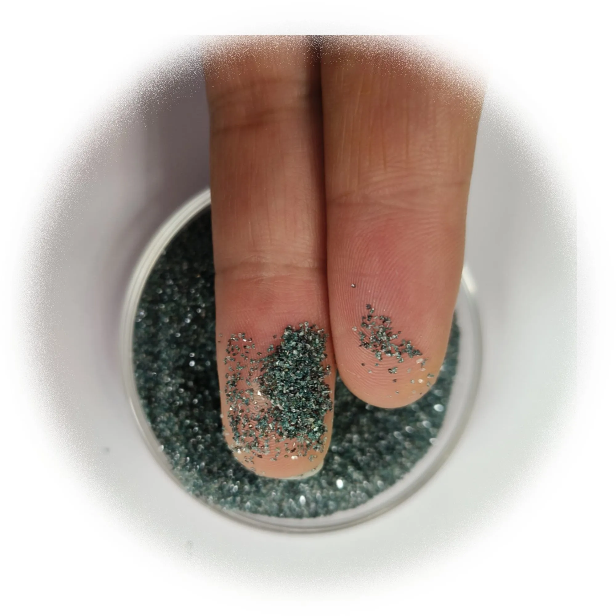 Зеленый карбид кремния от ООО Хэнань Юймо Новые Материал: Высокая чистота и режущая способность для абразивной обработки