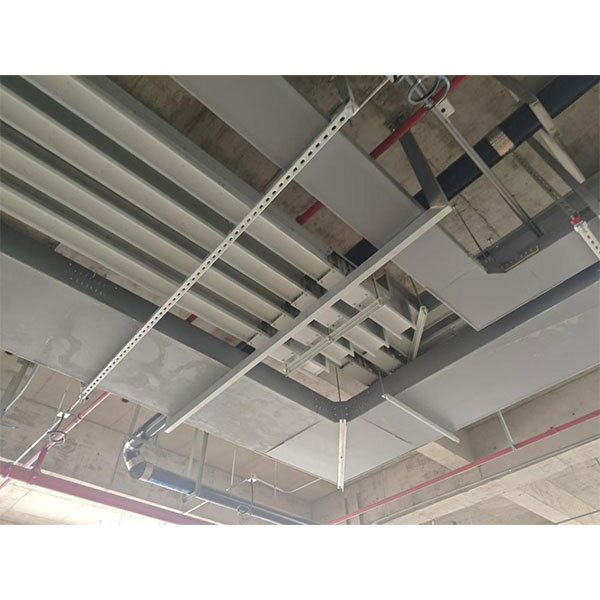 Революция в эстетике и безопасности кабельных систем: шинные лотки открывают новую эру эффективности