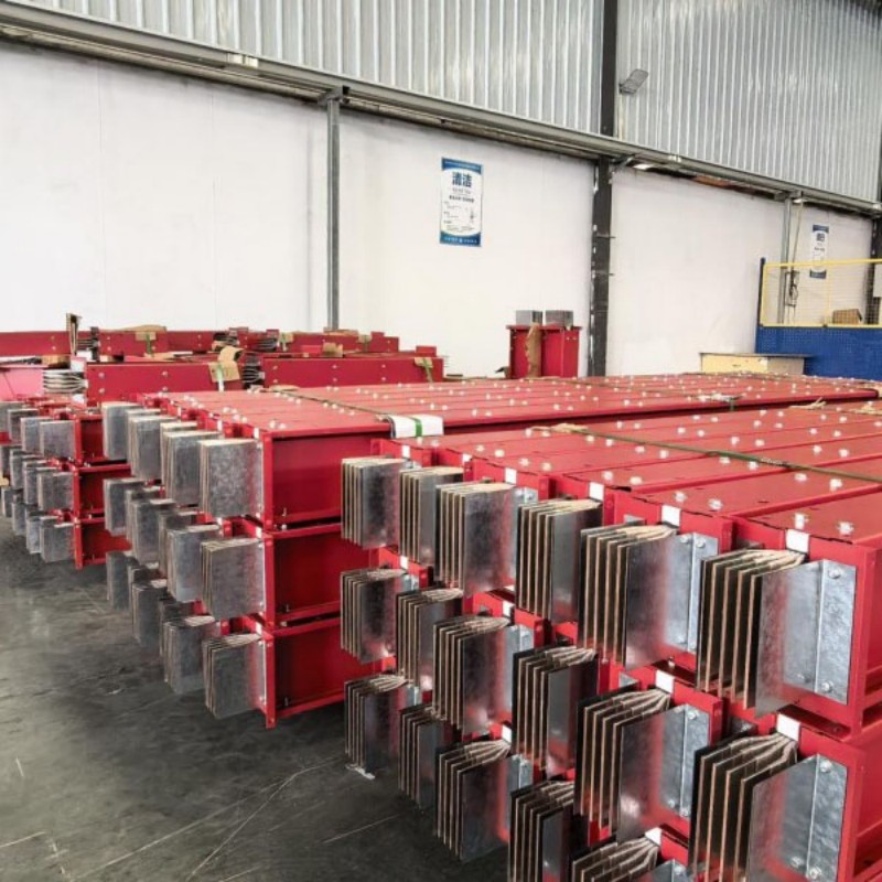 Официально запущено новое поколение интеллектуальных шинопроводов, обеспечивающее эффективное и безопасное распределение электроэнергии